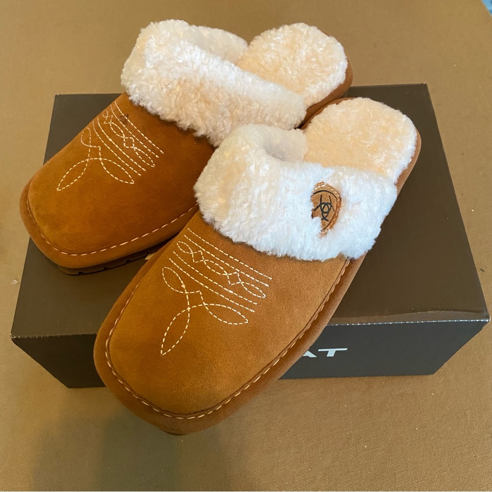 Ariat Jackie Square Toe Slip-On Slipper